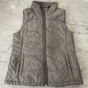 New York & Company Gray Quilted Puffer Vest Medium Zip Mock Neck Silver Metallic